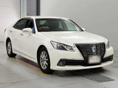 Toyota CROWN HYBRID