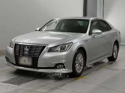 Toyota CROWN HYBRID