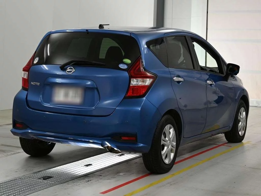 Nissan Note  с аукциона в Японии
