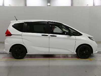 Honda FREED + HYBRID