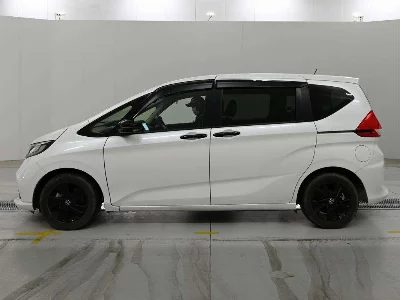 Honda FREED + HYBRID