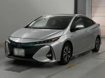 Toyota Prius PHV