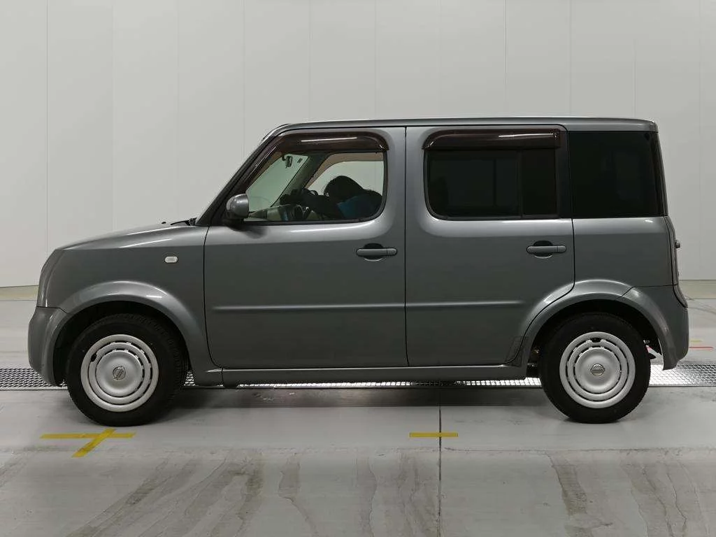 Nissan Cube  с аукциона в Японии