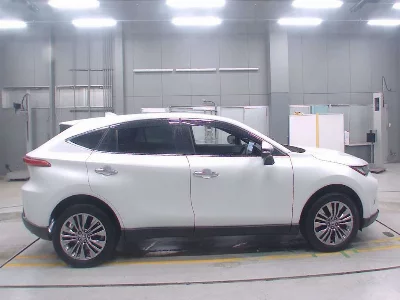Toyota HARRIER HYBRID