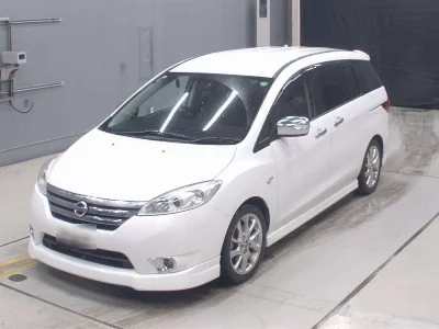 Nissan Lafesta