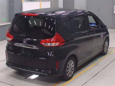 HONDA FREED + HYBRID