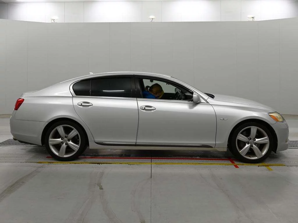 Lexus GS  с аукциона в Японии