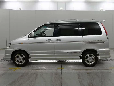 Toyota Lite Ace Noah