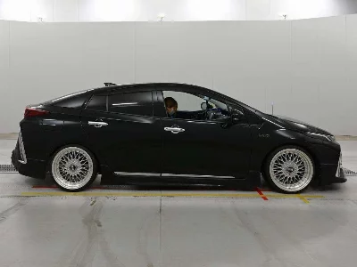 Toyota Prius PHV
