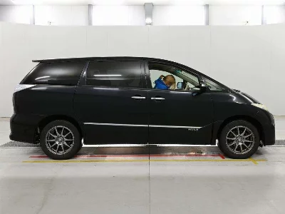 Toyota Estima Hybrid