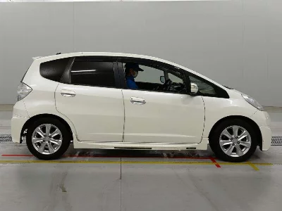 Honda FIT HYBRID