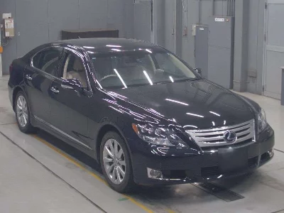 Lexus LS600h