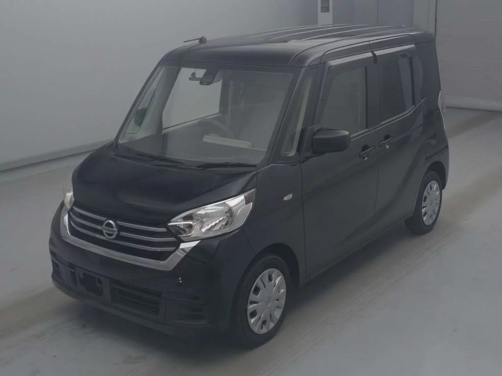 Nissan Dayz Roox  с аукциона в Японии