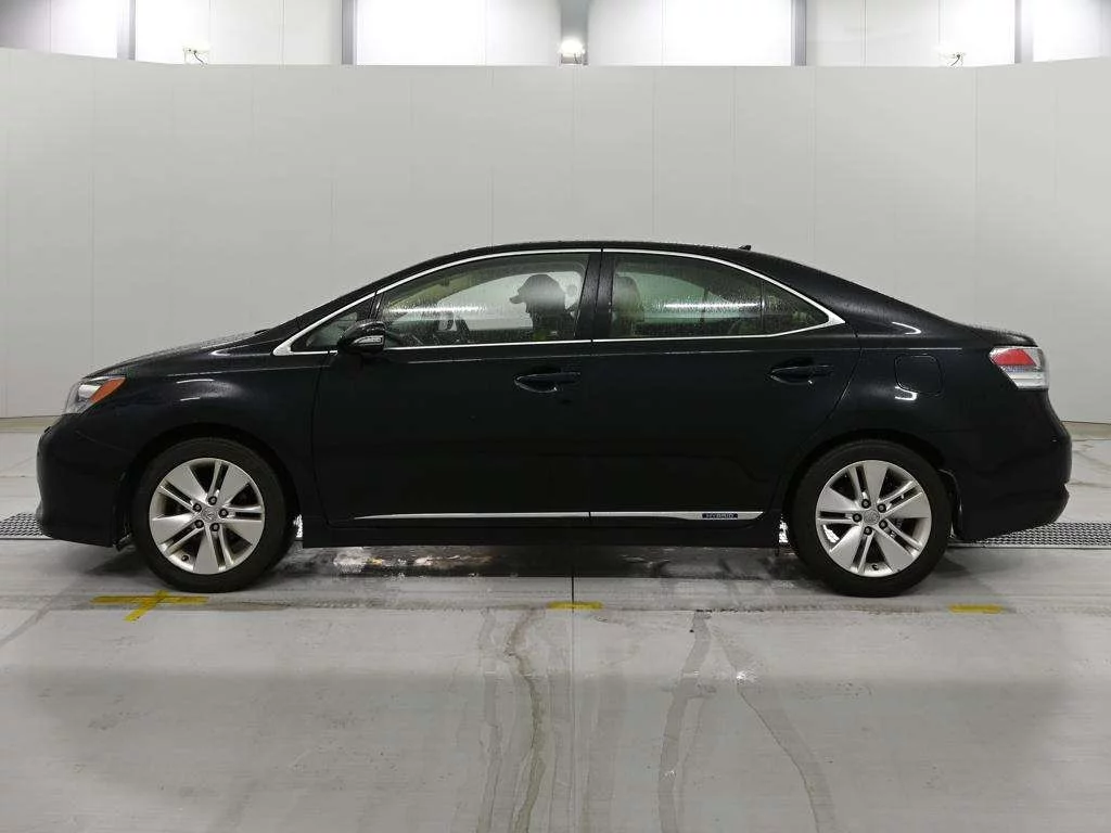 Lexus HS250h  с аукциона в Японии