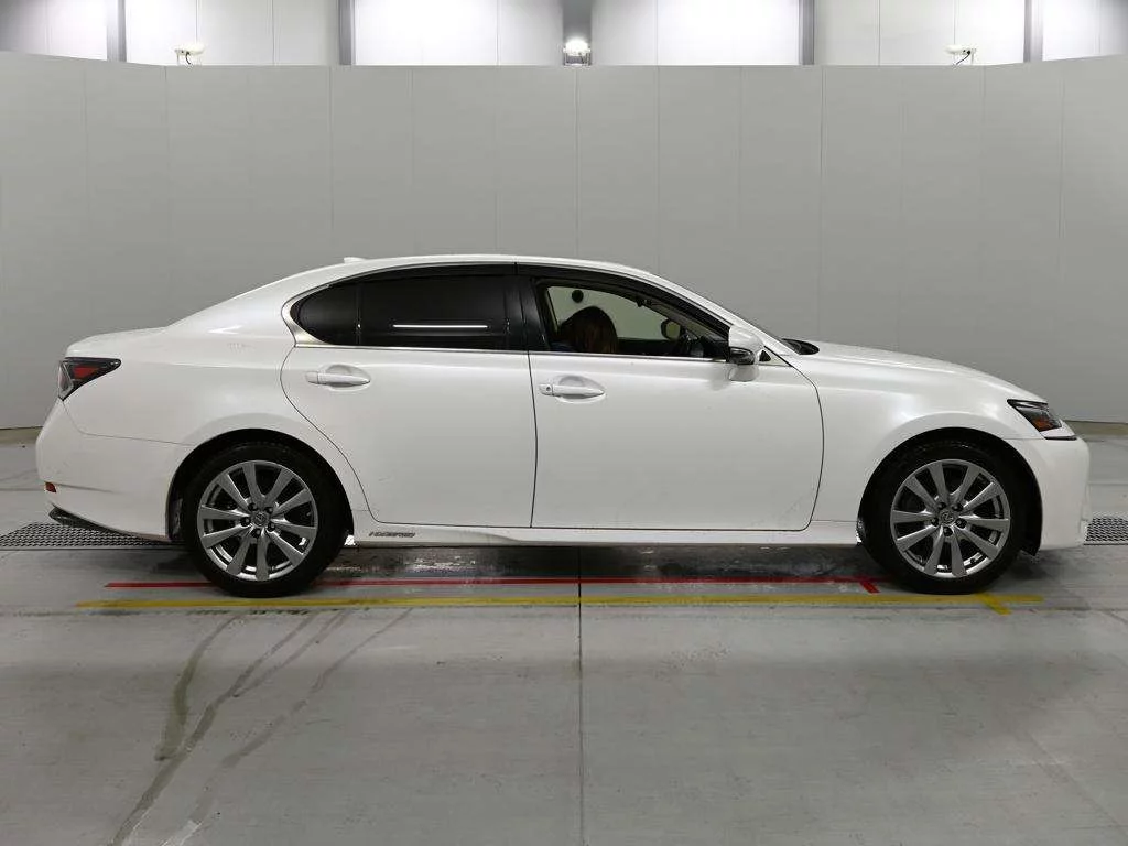 Lexus GS  с аукциона в Японии