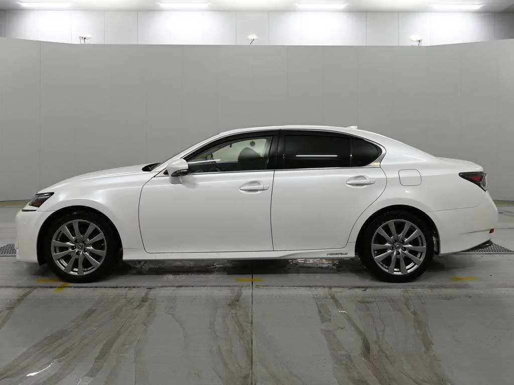 Lexus GS  с аукциона в Японии