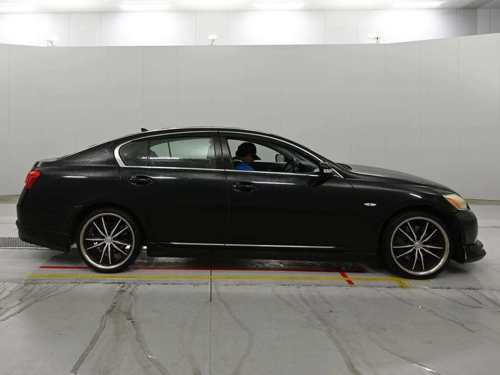 Lexus GS  с аукциона в Японии