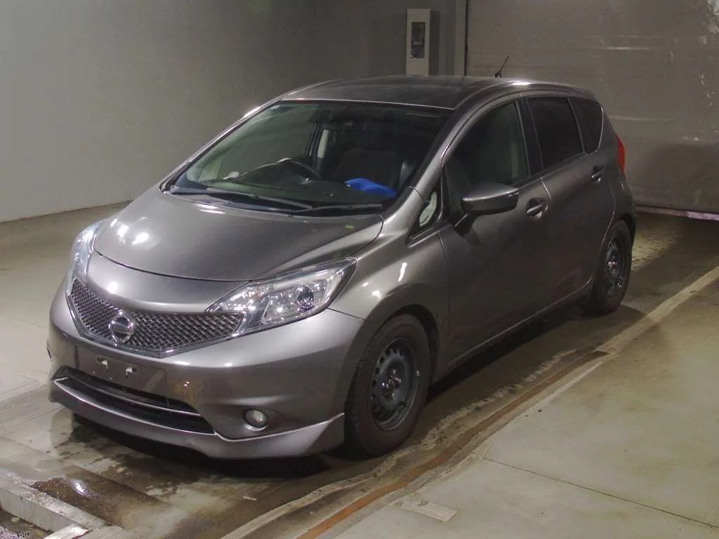 Nissan Note  с аукциона в Японии