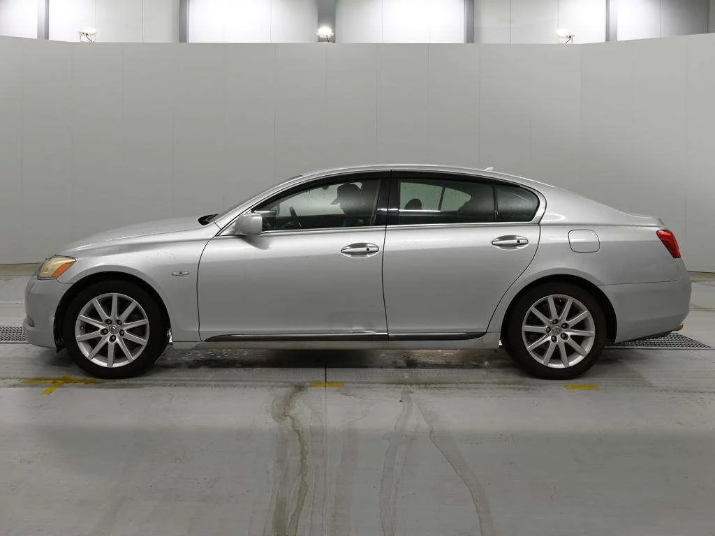 Lexus GS  с аукциона в Японии