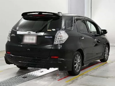 Honda FIT SHUTTLE HYBRID