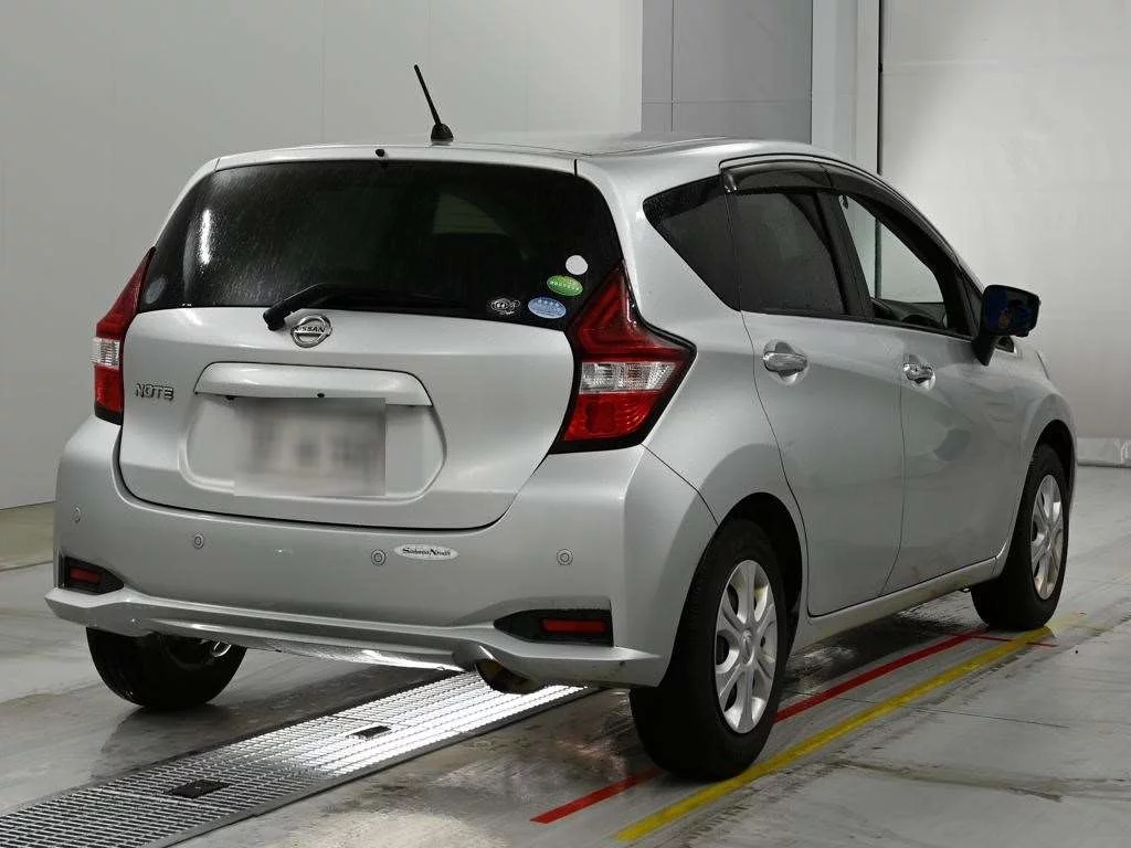 Nissan Note  с аукциона в Японии