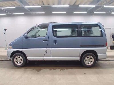 Toyota Hiace Regius