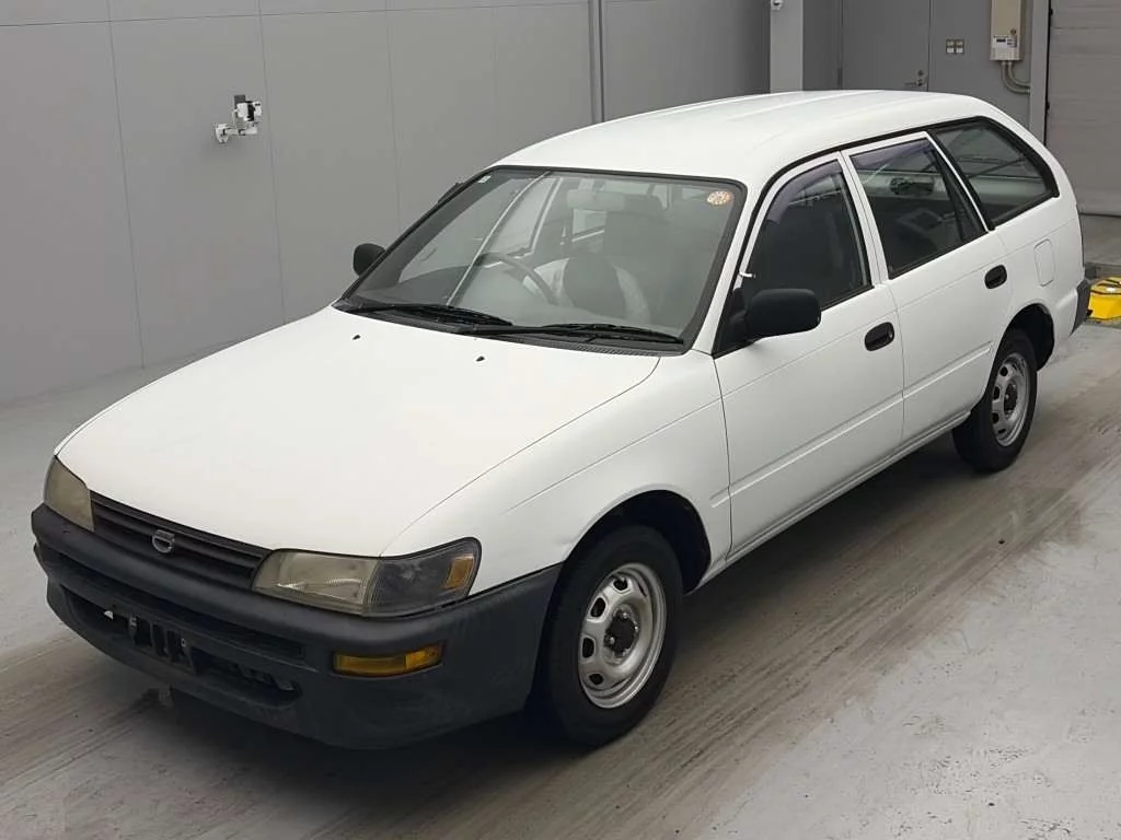 Toyota Sprinter  с аукциона в Японии