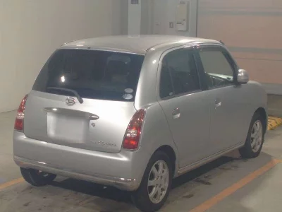Daihatsu Mira Gino