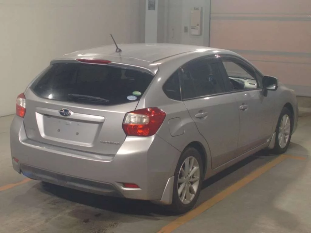 Subaru Impreza  с аукциона в Японии