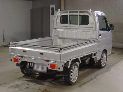 NISSAN NT100 CLIPPER