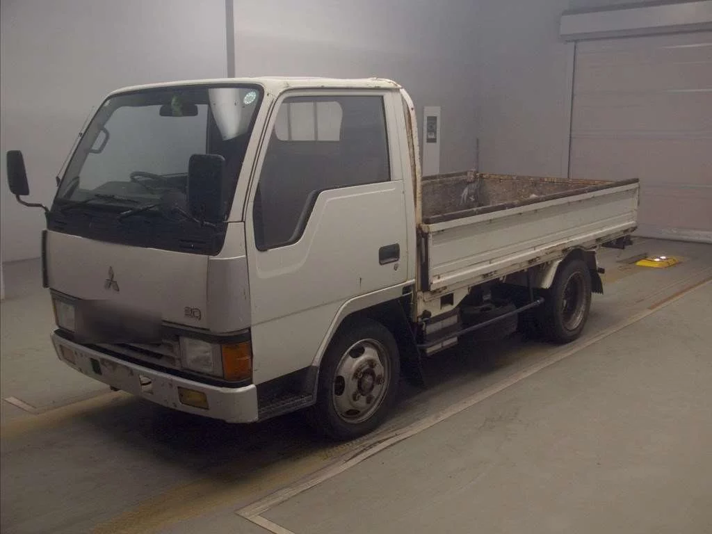 Mitsubishi Fuso Canter  с аукциона в Японии