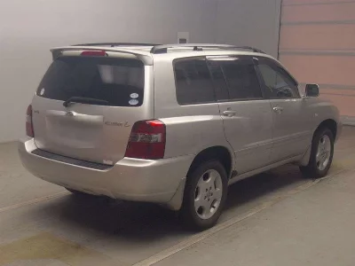 Toyota Kluger V