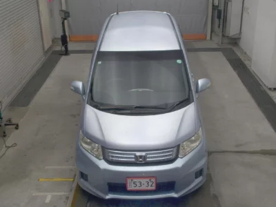 Honda Freed Spike
