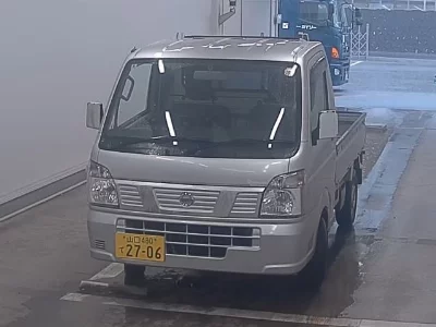 NISSAN NT100 CLIPPER