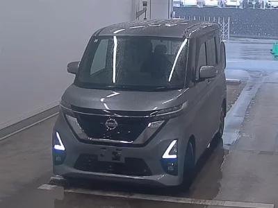 NISSAN ROOX