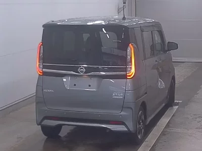 NISSAN ROOX