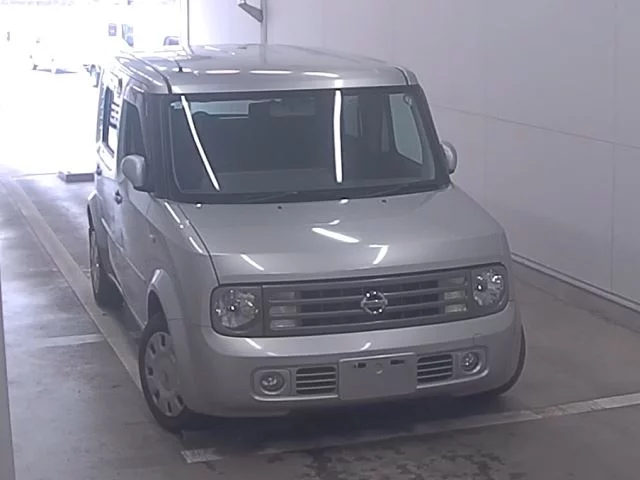 Nissan Cube Cubic  с аукциона в Японии