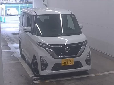 NISSAN ROOX