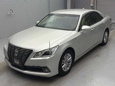 Toyota CROWN HYBRID