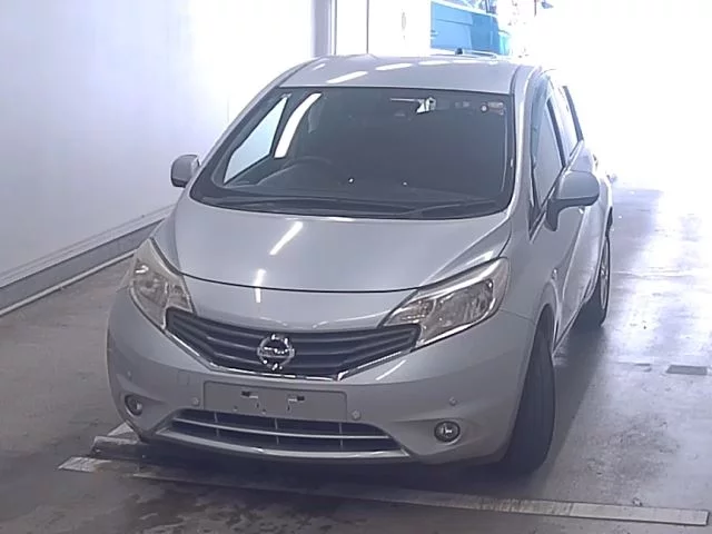 Nissan Note  с аукциона в Японии