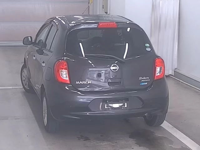 Nissan March  с аукциона в Японии