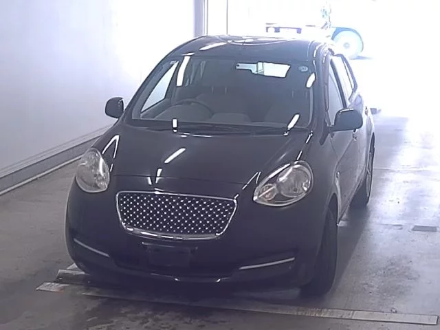 Nissan March  с аукциона в Японии