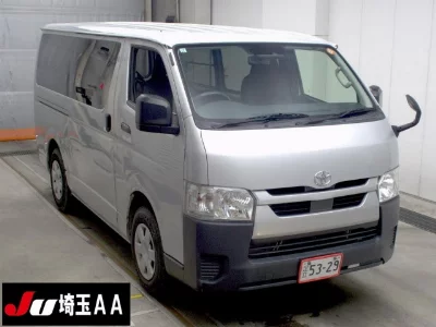 TOYOTA HIACE VAN
