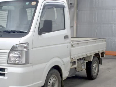 NISSAN NT100 CLIPPER