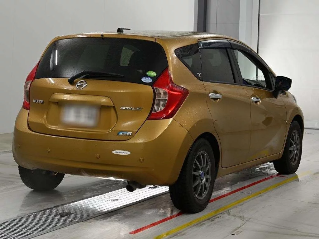 Nissan Note  с аукциона в Японии