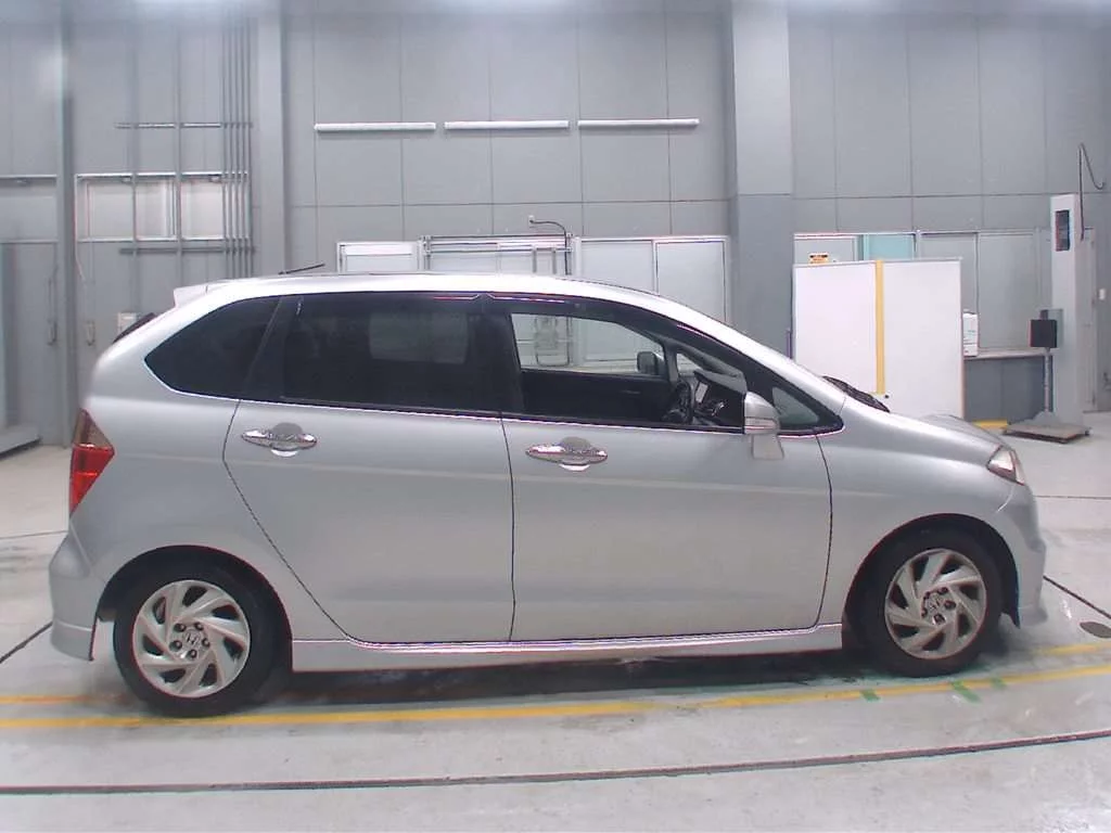 Honda Edix  с аукциона в Японии