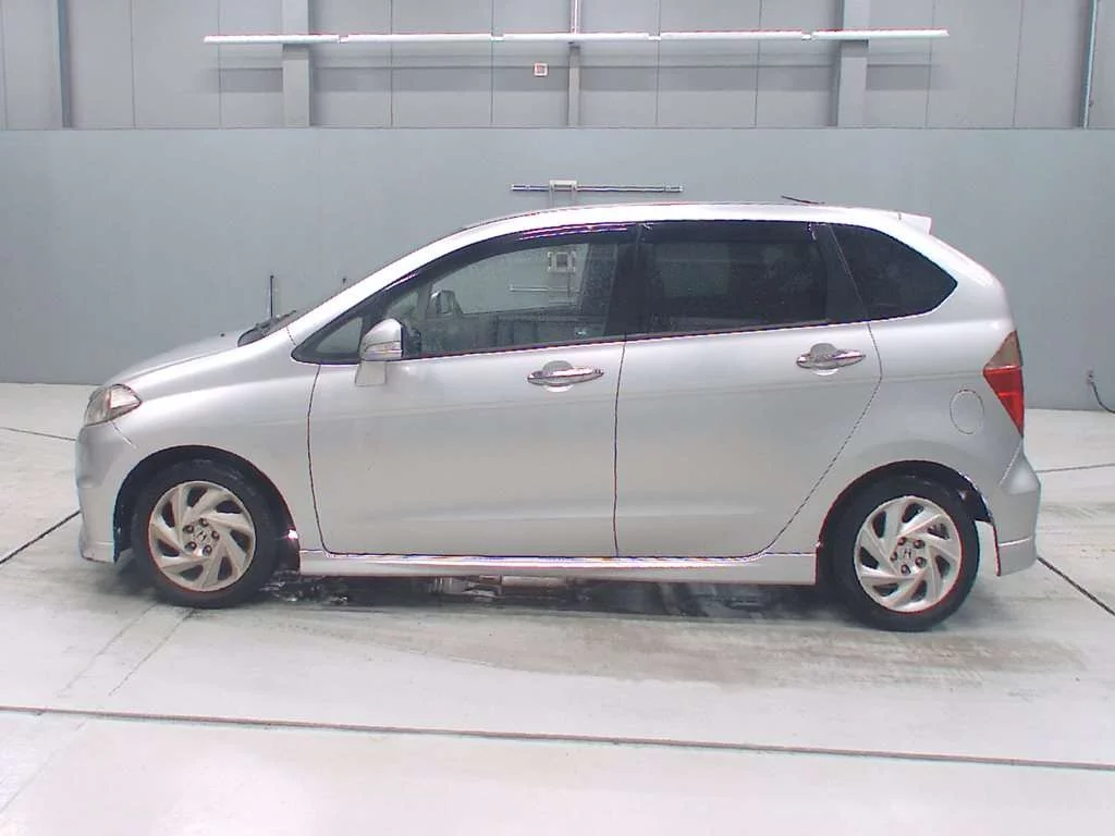 Honda Edix  с аукциона в Японии