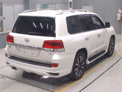 TOYOTA LAND CRUISER