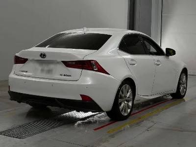 Lexus IS300h