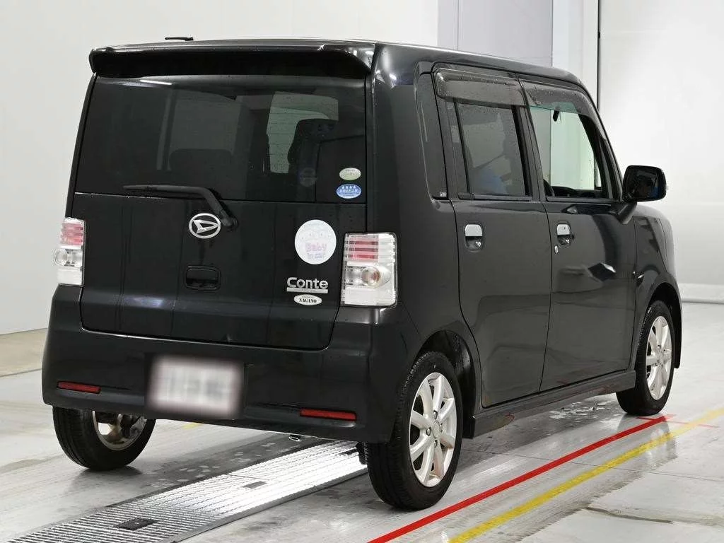 Daihatsu Move Conte  с аукциона в Японии